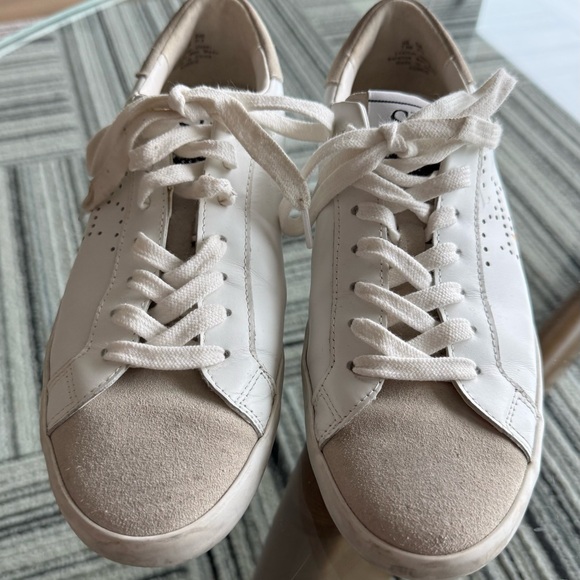 Sam Edelman
Aubrie Leather & Suede Sneakers - Picture 1 of 7